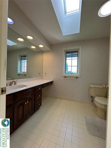 4528 Canterbury Drive, Lower Macungie Twp, PA 18049