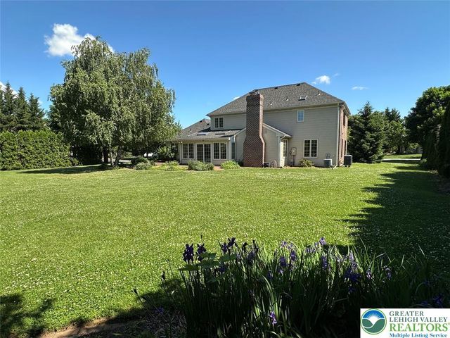 4528 Canterbury Drive, Lower Macungie Twp, PA 18049