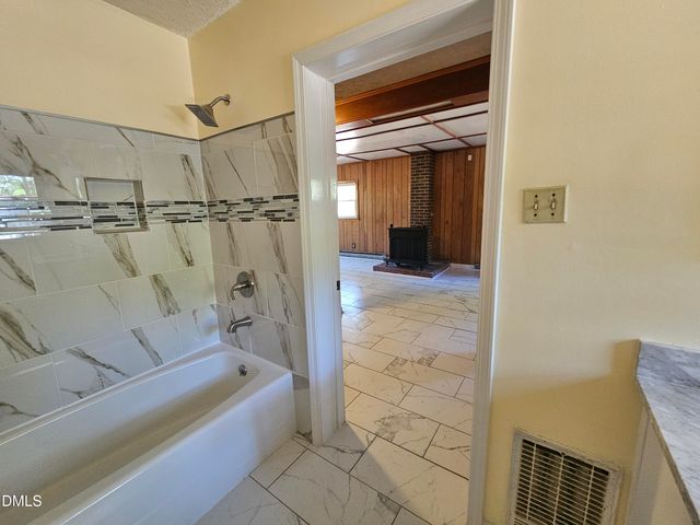 4603 Rosehill Road, Fayetteville, NC 28311