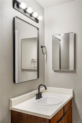 12835 E Louisiana Avenue, Aurora, CO 80012