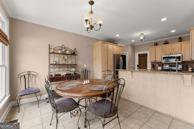 5812 Shadow Oaks Drive, Murrayville, GA 30564