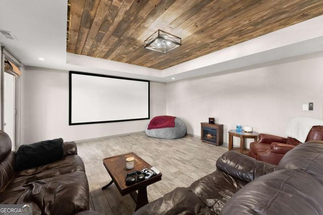 5812 Shadow Oaks Drive, Murrayville, GA 30564