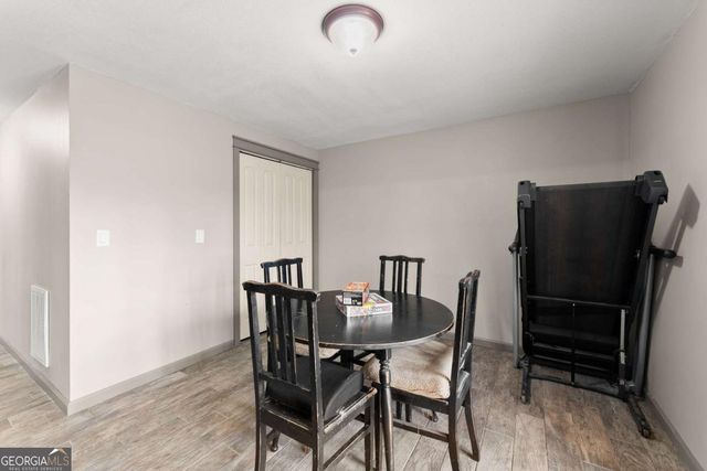 5812 Shadow Oaks Drive, Murrayville, GA 30564