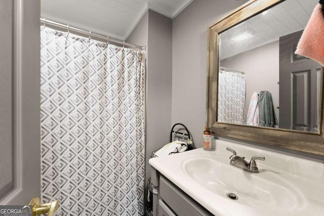 5812 Shadow Oaks Drive, Murrayville, GA 30564