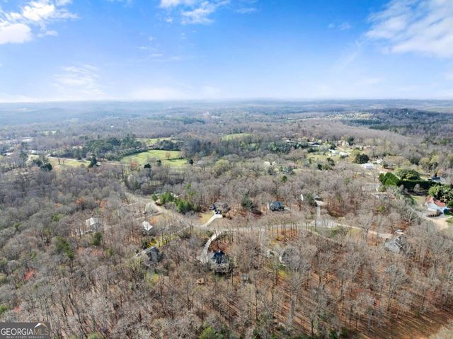 5812 Shadow Oaks Drive, Murrayville, GA 30564