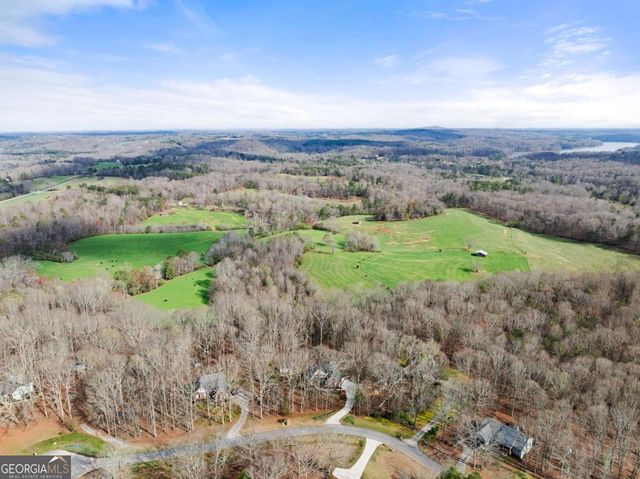 5812 Shadow Oaks Drive, Murrayville, GA 30564