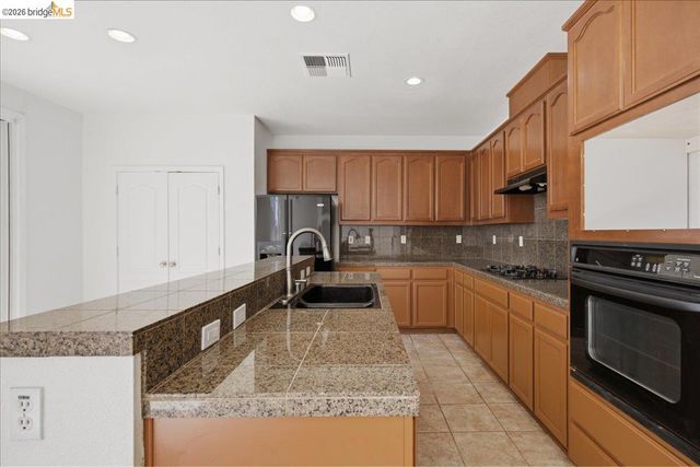 3915 Hummingbird Drive, Antioch, CA 94509