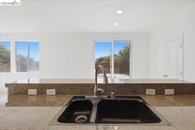 3915 Hummingbird Drive, Antioch, CA 94509