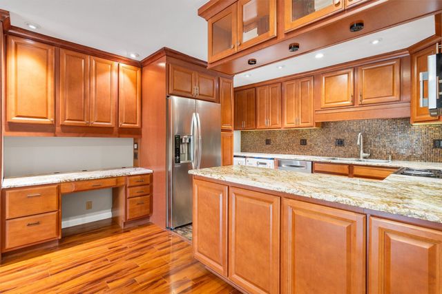 5303 Fleetwood Oaks Avenue 178, Dallas, TX 75235