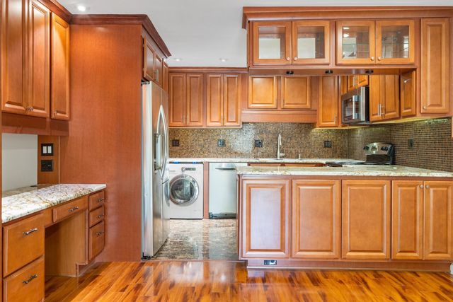 5303 Fleetwood Oaks Avenue 178, Dallas, TX 75235