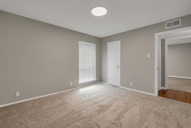 5303 Fleetwood Oaks Avenue 178, Dallas, TX 75235