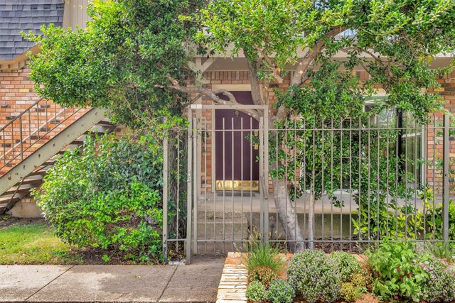 5303 Fleetwood Oaks Avenue 178, Dallas, TX 75235