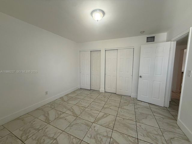 10393 N Kendall Dr U7, Miami, FL 33176