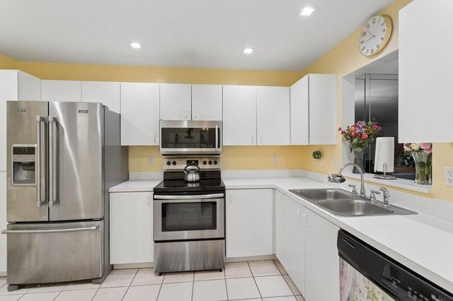 3679 NW 91st Lane, Sunrise, FL 33351