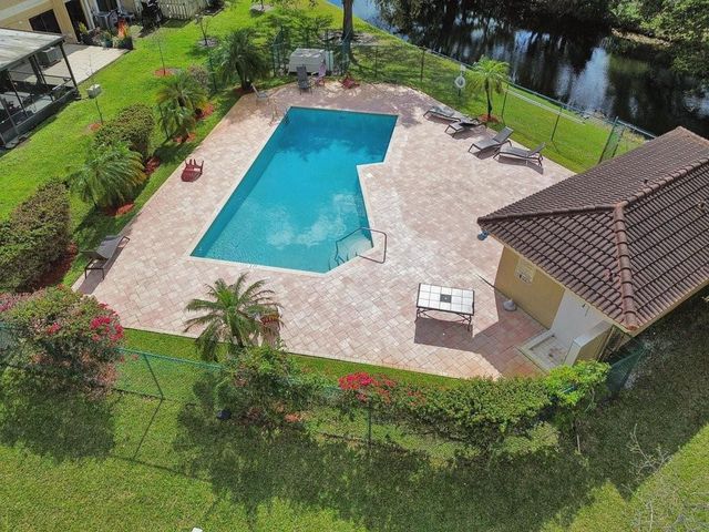3679 NW 91st Lane, Sunrise, FL 33351