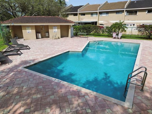 3679 NW 91st Lane, Sunrise, FL 33351