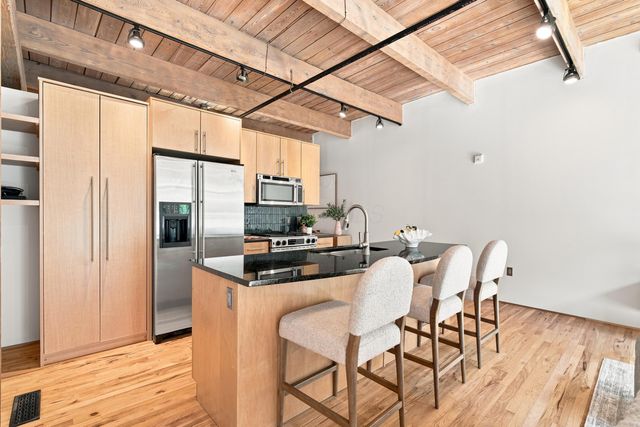 448 W Nationwide Boulevard, 204, Columbus, OH 43215