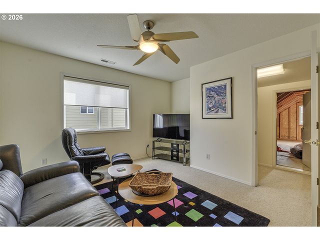 16761 Nw STOLLER Dr, Portland, OR 97229