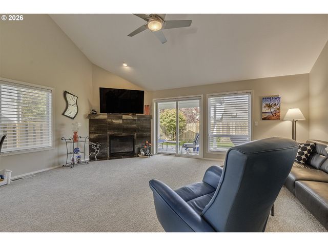 16761 Nw STOLLER Dr, Portland, OR 97229