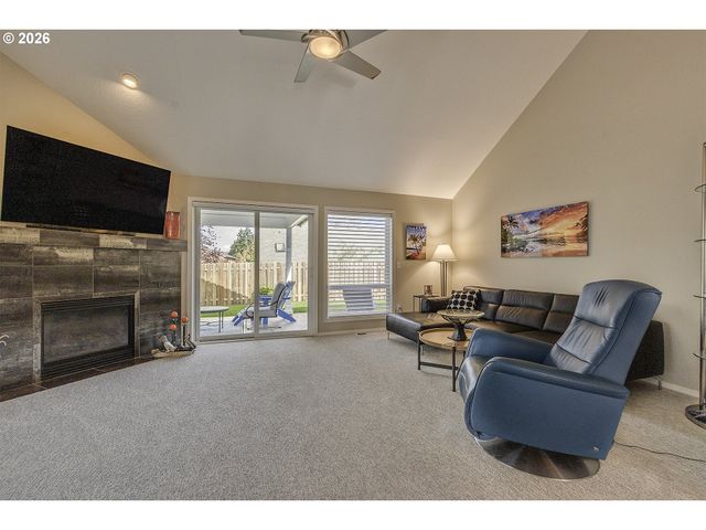 16761 Nw STOLLER Dr, Portland, OR 97229