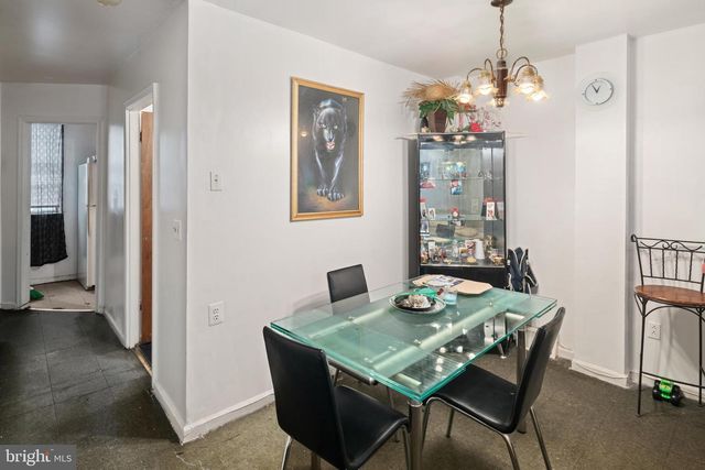 2407 N MARSHALL ST, Philadelphia, PA 19133