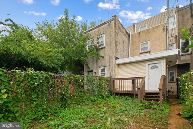 2407 N MARSHALL ST, Philadelphia, PA 19133