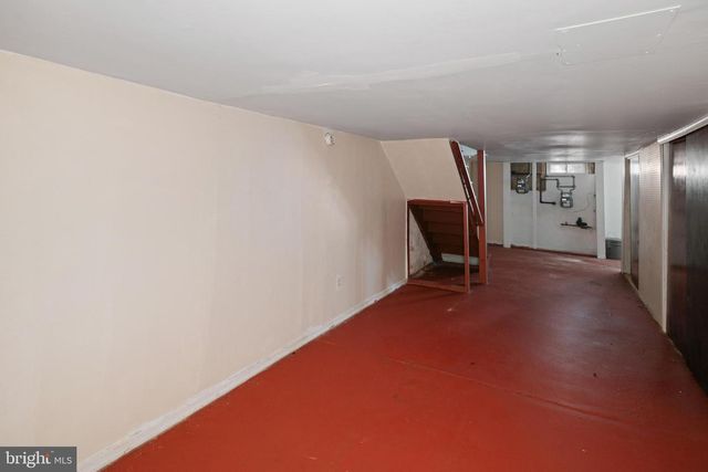 2407 N MARSHALL ST, Philadelphia, PA 19133