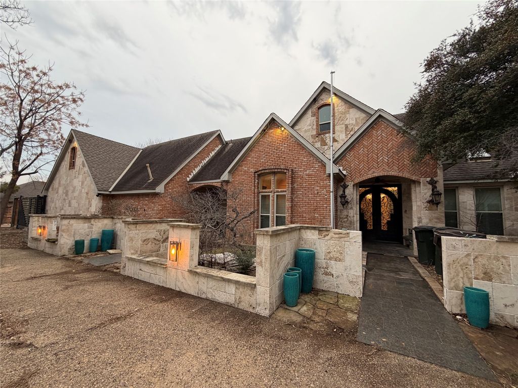 1908 Carmel Drive, Plano, TX 75075