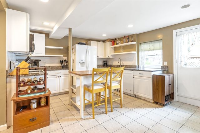 25 Nickerson Rd, Ashland, MA 01721