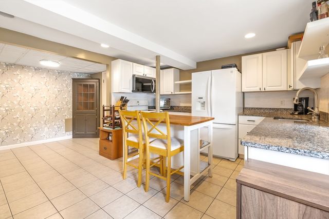 25 Nickerson Rd, Ashland, MA 01721