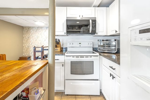 25 Nickerson Rd, Ashland, MA 01721