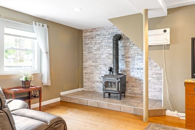 25 Nickerson Rd, Ashland, MA 01721