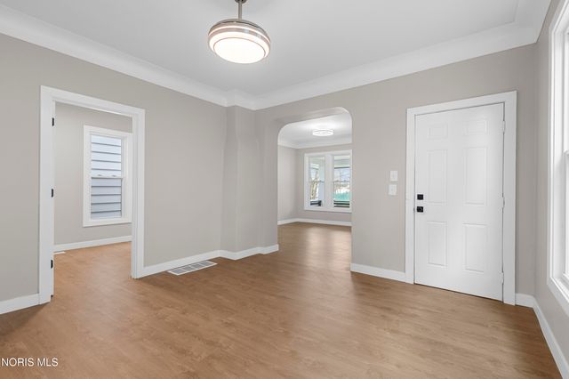 1045 Orchard Street, Toledo, OH 43609
