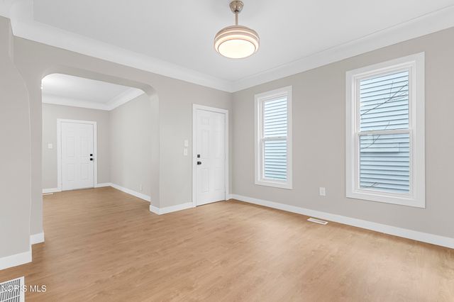 1045 Orchard Street, Toledo, OH 43609