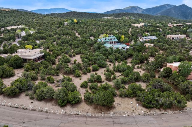 1849 Cerros Colorados, Santa Fe, NM 87501