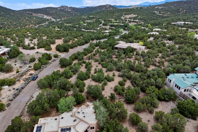 1849 Cerros Colorados, Santa Fe, NM 87501