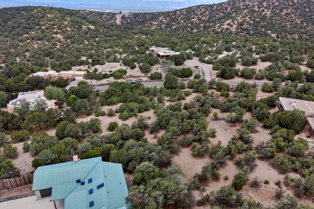 1849 Cerros Colorados, Santa Fe, NM 87501