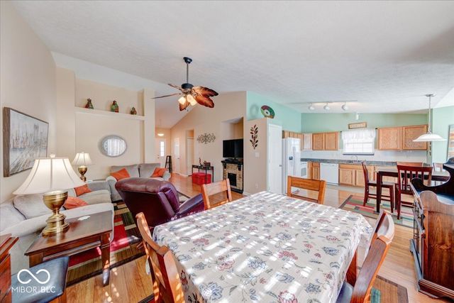 1039 Swinton Way, Westfield, IN 46074