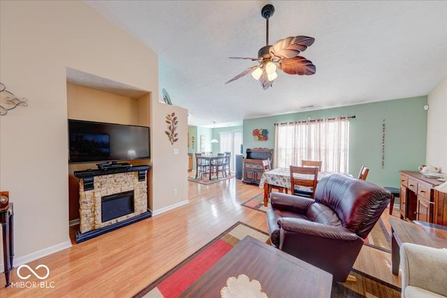 1039 Swinton Way, Westfield, IN 46074