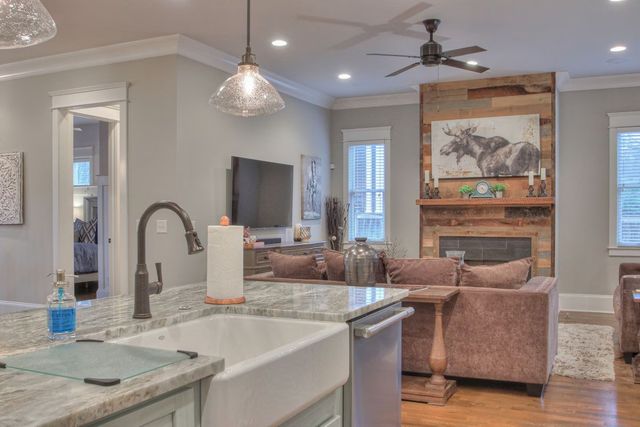 1002B Woodmont Blvd, Nashville, TN 37204