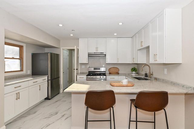 6423 W Spokane STREET, Milwaukee, WI 53223