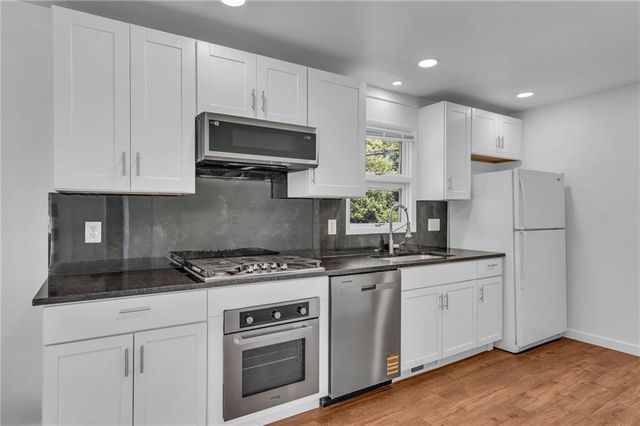 2009 Learnard Avenue, Lawrence, KS 66046
