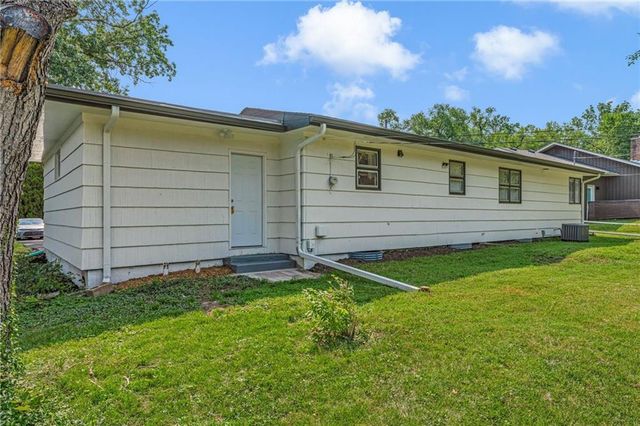2009 Learnard Avenue, Lawrence, KS 66046