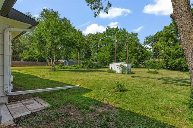 2009 Learnard Avenue, Lawrence, KS 66046