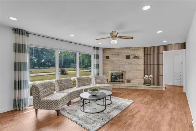 2009 Learnard Avenue, Lawrence, KS 66046