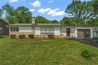 2009 Learnard Avenue, Lawrence, KS 66046