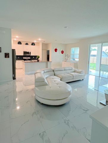 103 SW Grove Avenue, Port St. Lucie, Port St Lucie, FL 34983