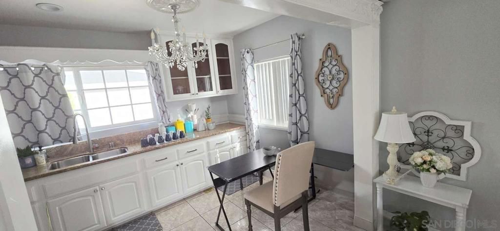 Image 7 of property listing at 5136 N Saint Malo Ave, Covina, CA 91722