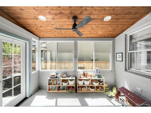 1130 N Monaco Pkwy, Denver, CO 80224