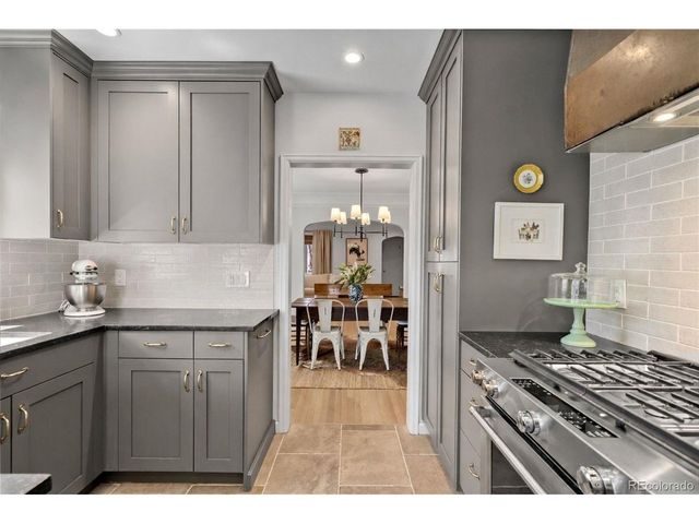 1130 N Monaco Pkwy, Denver, CO 80224
